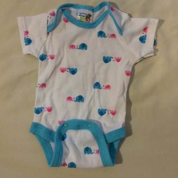 Newborn BABY Onesie Bundle - Picture 6 of 7